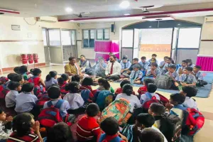 Koderma News: संस्कारों की खुशबू और वैदिक मंत्रोच्चार: मॉडर्न पब्लिक स्कूल में नए सत्र का 'मंगल' आगाज़