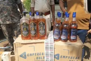 Chaibasa News: अवैध शराब फैक्ट्री का भंडाफोड़, भारी बरामदगी