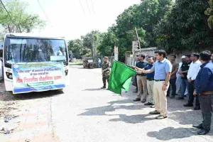 Pakur News: तीन दिवसीय शैक्षणिक भ्रमण पर निकला 80 छात्रों का दल, उपायुक्त ने दिखाई हरी झंडी