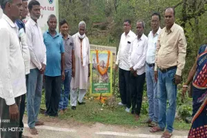 Bokaro News: चुआड़ विद्रोह के नायक रघुनाथ महतो की याद में श्रद्धांजलि सभा आयोजित