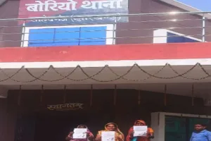 Sahebganj News: अबुआ आवास योजना में लापरवाही, लाभुकों ने बोरियो थाना में दिया पीआर बॉन्ड