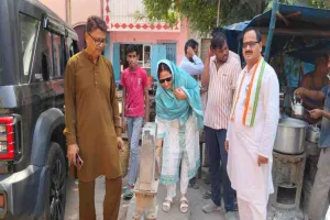 Deoghar News: सोलर वाटर सप्लाई पर सख्ती, अध्यक्ष दरक्शां परवीन ने किया निरीक्षण