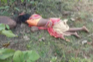 Pakur News: घरेलू विवाद में पत्नी की पत्थर से कुचलकर हत्या, इलाके में सनसनी