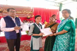 Giridih News: सर जेसी बोस मुख्यमंत्री बालिका उत्कृष्ट विद्यालय में ओरियेंटेशन सह स्वागत समारोह का आयोजन