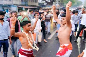 Hazaribagh News: कलयुग में भी अटूट आस्था: झारखंड का मंडा पर्व चौंका देता है दुनिया को