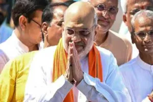 बुद्ध अवशेषों की पहली अंतरराष्ट्रीय प्रदर्शनी में शामिल होने लद्दाख पहुंचे अमित शाह, बुद्ध पूर्णिमा पर करेंगे पूजन