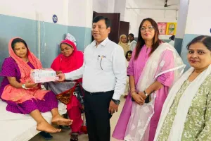 koderma news: सदर अस्पताल में चाइल्ड किट्स एवं मदर किट्स का वितरण