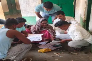 Sahebganj News: मतदाता सूची पुनरीक्षण में जुटे मोहम्मद सिफ़रान अख्तर, बीएलओ को दिए अहम सुझाव