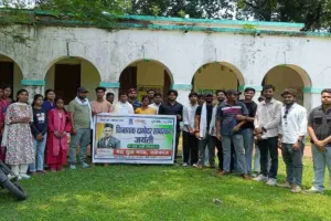 Sahebganj News: तालझारी में धूमधाम से मनी वीर सावरकर जयंती, युवाओं ने लिया राष्ट्र निर्माण का संकल्प
