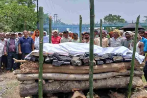 Ramgarh News: जनगणना कार्य के दौरान सहायक अध्यापक मटुकलाल महतो की लू लगने से मौत