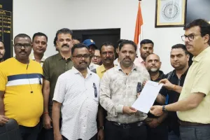 पत्रकारों के साथ दुर्व्यवहार के विरोध में जमशेदपुर प्रेस क्लब का प्रदर्शन, स्वास्थ्य मंत्री से मांगी सार्वजनिक माफी