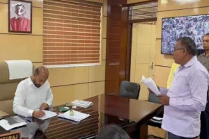 Ramgarh News: डीसी ऋतुराज ने सुनी आमजन की फरियाद, त्वरित निष्पादन के निर्देश