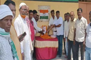 Bokaro News: नावाडीह में सद्भावना दिवस के रूप में मनाई गई राजीव गांधी की शहादत दिवस