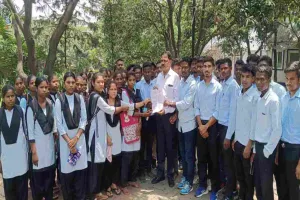 गिरिडीह कॉलेज में संथाली पीजी की मांग तेज, मंत्री सुदिव्य कुमार सोनू ने दिया आश्वासन