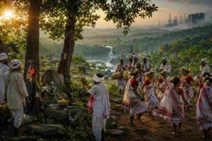 भारत की पहली सभ्यता आदिवासी थी, “वनवासी” राजनीति से सरना अस्मिता पर खतरा