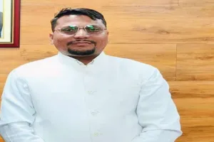 गिरिडीह परिसदन भवन ठेका विवाद: राजद जिलाध्यक्ष ने उठाए सवाल, जांच की मांग