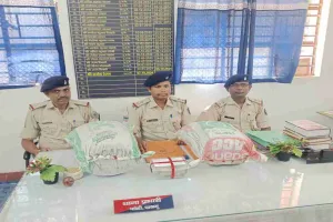 Palamu News: पुलिस की बड़ी कार्रवाई: पांकी में भारी मात्रा में गांजा और करीब 2 लाख नकद बरामद
