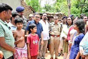 Bokaro News: हादसे के बाद बेसहारा हुए तीनों मासूमों के साथ खड़ा हुआ जिला प्रशासन