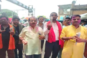 Sahebganj News: भाजपा कार्यकर्ताओं का भव्य विजय जुलूस, रंग-गुलाल और ‘जय श्री राम’ के नारों से गूंजा इलाका