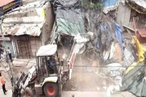 Bokaro News: एयरपोर्ट का रास्ता साफ: 15 मई तक अतिक्रमण हटाने का प्रशासन का अल्टीमेटम
