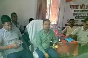 Palamu News: भारत जनगणना 2027 की शुरुआत, नगर अध्यक्ष अरविंद गुप्ता ने किया स्व-गणना पंजीकरण