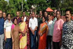 Hazaribagh News: गांधी मैदान को पटना की तर्ज पर विकसित करने की उठी मांग, स्वच्छता समिति ने सौंपी पांच सूत्री मांगें