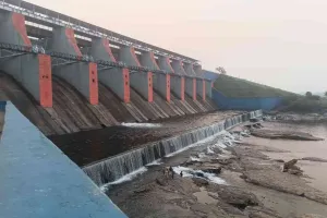 तेनुघाट डैम का बढ़ रहा जलस्तर: मंगलवार को खोला जाएगा एक फाटक, प्रशासन ने जारी किया अलर्ट