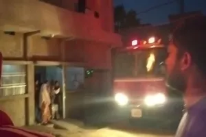 Koderma News: शमशाद आलम के गोदाम में लगी आग, कड़ी मशक्कत के बाद दमकल ने पाया काबू