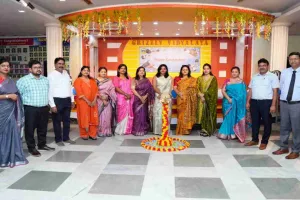 Koderma News: ग्रिज़ली विद्यालय में भव्य दीक्षांत समारोह सम्पन्न, नन्हे विद्यार्थियों की प्रस्तुतियों ने जीता सभी का मन
