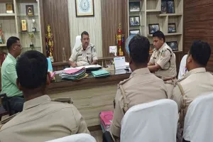 Bokaro News: एसडीपीओ वशिष्ठ नारायण सिंह की बड़ी बैठक, लंबित नक्सल कांडों की समीक्षा कर दिए कड़े निर्देश