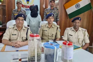 Hazaribagh News: पुलिस की बड़ी कार्रवाई, करीब 4 किलो अफीम के साथ तस्कर गिरफ्तार