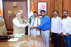 Palamu News: JTET में मगही, भोजपुरी और अंगिका को शामिल करने की मांग तेज, छात्र नेताओं ने राज्यपाल को सौंपा मांग पत्र