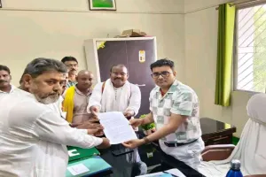 Dumka News: प्रखंड मुख्यालय पर भाजपा का जोरदार प्रदर्शन, हेमंत सरकार की नीतियों को बताया किसान विरोधी