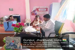Pakur News: गणपुरा में आदि कर्म योगी अभियान के तहत स्वास्थ्य शिविर: ग्रामीणों की हुई सिकल सेल और बीपी-शुगर जांच