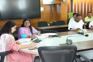 Palamu News: समाहरणालय में आपूर्ति विभाग की बड़ी समीक्षा, एसडीएम सुलोचना मीणा ने दिए कड़े निर्देश