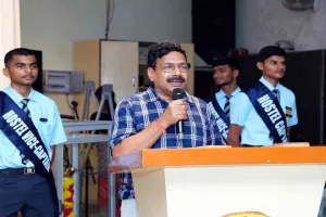 Koderma News: ग्रिज़ली विद्यालय में भव्य सांस्कृतिक संध्या का आयोजन, नवागंतुक छात्रावास विद्यार्थियों की प्रस्तुतियों ने मोहा मन