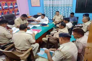Sahebganj News: सर्किल इंस्पेक्टर का औचक एक्शन, जिरवाबाड़ी थाना पहुंचकर फाइलों को खंगाला