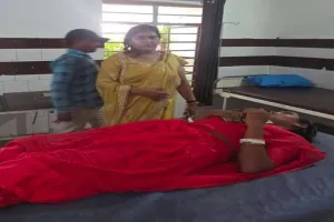 Bokaro News: कोह पंचायत की सोहरी देवी सड़क दुर्घटना में घायल, माथे और पैर में आई गंभीर चोट