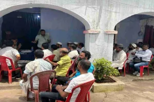 बाघमारा में बकरीद को लेकर प्रशासन अलर्ट: कतरास थाना में शांति समिति की बैठक, सौहार्द बनाए रखने का संकल्प