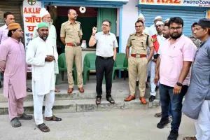 Bokaro News: बकरीद को लेकर प्रशासन अलर्ट, डीसी और एसपी ने किया फ्लैग मार्च