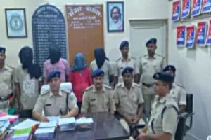 विजयपुर-मयुरझुटी रोड पर पुलिस की रेड, 52 ग्राम ब्राउन शुगर के साथ चार गिरफ्तार