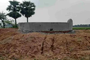 Pakur News: ग्रामीणों ने खोला मोर्चा, पंचायत सचिव और बिचौलियों की जांच की मांग