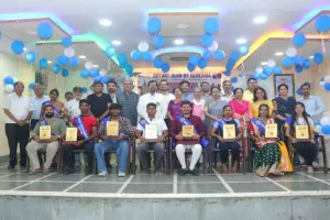 Koderma News: रोटरी सभागार में 'झुमरी तिलैया के हुनरबाज' शो का भव्य आयोजन