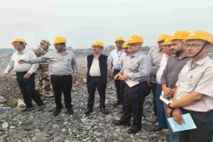 Dhanbad News: कतरास दौरे पर सीएमडी का बड़ा एक्शन, उत्पादन बढ़ाने और सुरक्षा सुधार के दिए सख्त निर्देश
