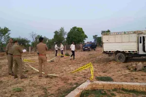 मीरजापुर में पुलिस-गौ तस्कर मुठभेड़, एक के पैर में गोली, तीन गिरफ्तार
