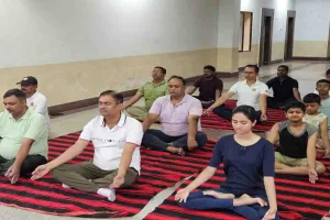 बीआईटी लालपुर में योग दिवस पर जुटे छात्र-शिक्षक, निदेशक ने बताया स्वस्थ जीवन का सूत्र