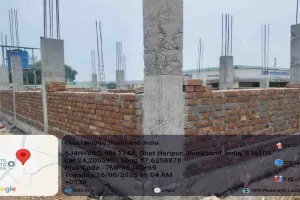 Pakur News: स्कूल भवन निर्माण में बड़ा खेल? ग्रामीणों ने घटिया सामग्री और अनियमितता का लगाया आरोप