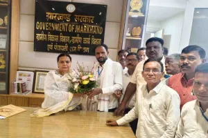 पेसा नियमावली पर ग्राम प्रधानों की शंकाएं दूर करेगी सरकार, मंत्री दीपिका पांडेय सिंह ने दिया भरोसा