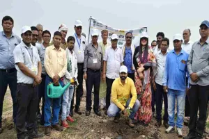 ​दामोदा कोलियरी में विश्व पर्यावरण सप्ताह पर भव्य कार्यक्रम: सिद्धार्थ गौतम और मिनी सिद्धार्थ गौतम ने किया वृक्षारोपण