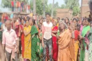दिल दहला देने वाली वारदात: प्रेमिका की शादी के दिन ही 17 वर्षीय नाबालिग प्रेमी ने लगाई फांसी, मौत